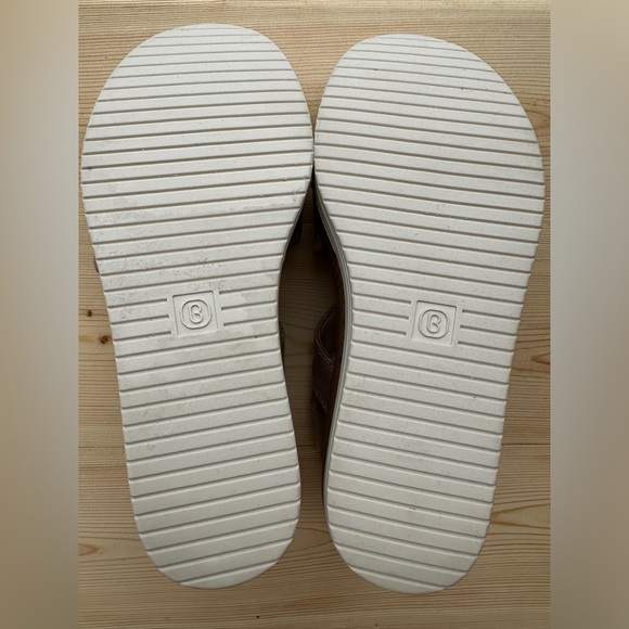 Bzees | Strap Wedge Sandals | Floral Print - Picture 5 of 5